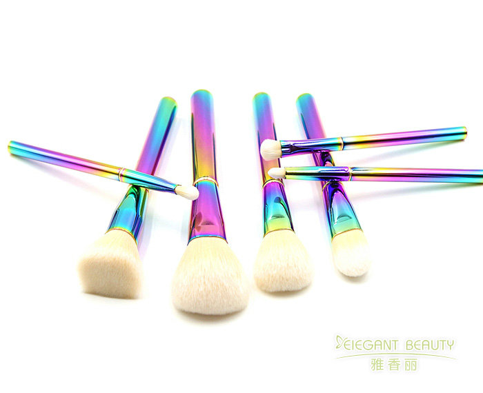 微晶丝草莓视频无限观看