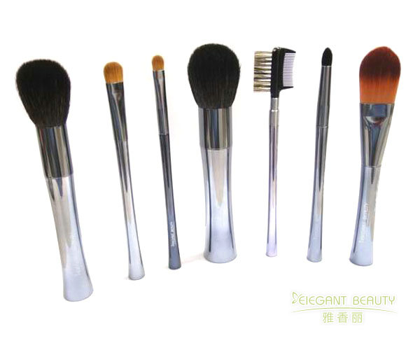 环保新风尚：这款草莓视频无限观看套装引领绿色美妆潮流