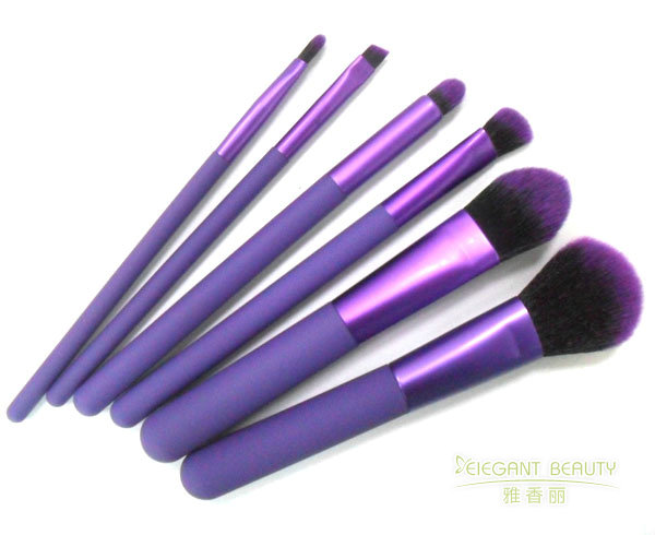 草莓视频无限观看定制合作中的常见骗局与规避方法